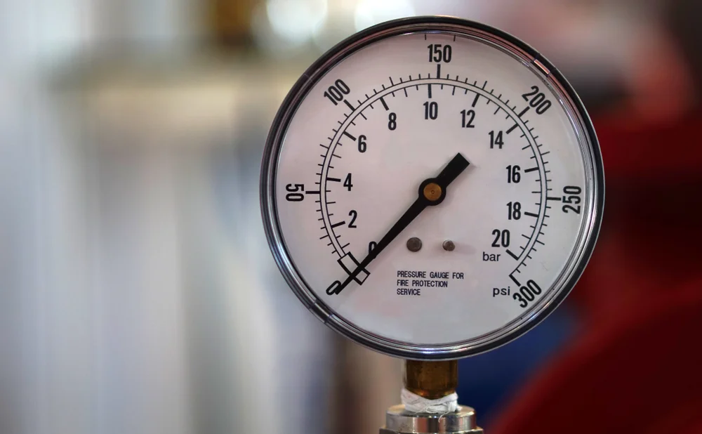 Steam Boiler Pressure Fluctuating: Causes, Diagnostics, and When to Call for Help